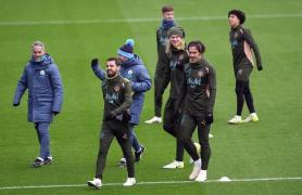 Fotbaliştii de la Manchester City încearcă să-şi păstreze optimismul, în ciuda situaţiei delicate în care se află