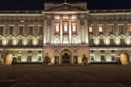 Angajată de la Palatul Buckingham, arestată după petrecerea de Crăciun. Ce acuzaţii i se aduc