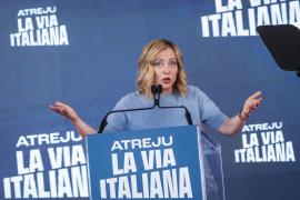 Giorgia Meloni demisionează din funcţia de preşedinte al ECR