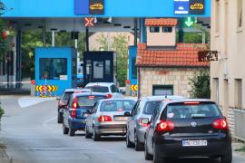 Bărbatul în vârstă de 65 de ani a fost arestat