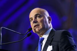 Rareş Bogdan susţine că PNL trebuie să intre în opoziţie pentru a-şi spăla imaginea: "Să ne ducem în braţele PSD înseamnă că suntem complet cretini"