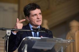 Nicuşor Dan nu se retrage din cursa prezidenţială. Ce crede despre desemnarea candidatului unic al coaliţiei