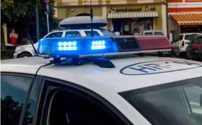 Un bărbat din Caraş-Severin a intrat într-o casă ai cărei proprietari nu erau acasă în ziua de Crăciun. Vecinii l-au prins înaintea Poliţiei pe hoţul de ocazie