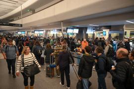 Peste 7.000 de curse aeriene au fost întârziate sâmbătă în Statele Unite