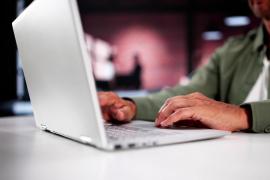 Un bărbat s-a dat drept ofiţer SRI şi a cerut mită 9.000 de euro ca să ajute o persoană să se angajeze la serviciul de informaţii