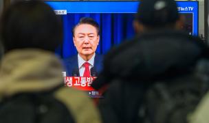 Preşedintele Coreei de Sud şi-a cerut scuze pentru decretarea eşuată a legii marţiale. Nu a demisionat, în ciuda presiunilor