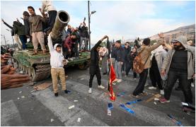 Casa ambasadorul italian în Siria, luată cu asalt de rebeli înarmați. I-au furat trei mașini, apoi au plecat