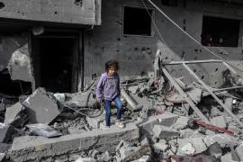 Israelul a început lovituri aeriene în Rafah, ultimul mare oraş din Gaza, soldate cu peste 100 de morți