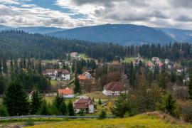 O staţiune din România introduce taxa de promovare. Cât vor plăti turiştii în plus pentru fiecare noapte de cazare