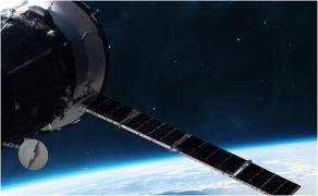 Japonia va lansa un satelit minuscul din lemn de magnolie, pentru a combate poluarea din spațiu