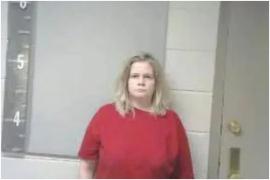 "Dumnezeu l-a păzit". O americancă şi-a lovit copilul cu maşina, după ce l-a pedepsit să meargă pe jos de la şcoală către casă. Femeia îl dăduse jos cu forţa din autoturism