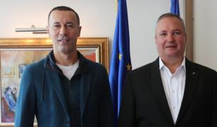 Iulian Dumitrescu demisionează din toate funcţiile deţinute în PNL. Reacţia lui Ciucă: Pentru a nu prejudicia partidul