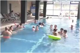 Stațiunea care a atras turiștii ca un magnet în timpul vacanței școlare. Hotelierii profită din plin: "E un avantaj"