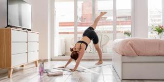 (P) Rutina matinală antistres: 7 obiceiuri ca să-ți începi ziua cu bine