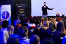 Oportunitate unică pentru profesorii și elevii din România