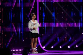 Doina Teodoru îmbracă uniforma de școlăriță și revine pe scena iUmor cu un roast de senzație