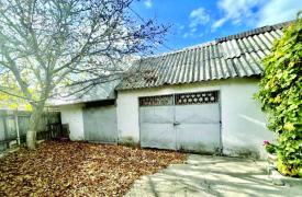 Garaj vândut la preţul unui apartament cu două camere în Vaslui. Metrul pătrat ajunge la 390 de euro