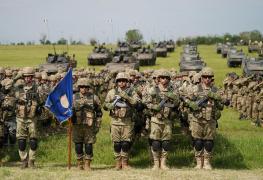 NATO va mări grupul de luptă din România până la 4000 de militari străini. Vom avea 50 de tancuri Leclerc şi obuziere Caesar