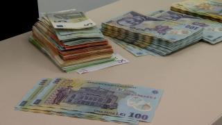 De câţi bani ai nevoie pentru a fi fericit? Un expert redefineşte noţiunile de "suficient" şi "succes"