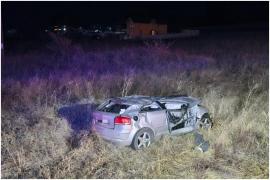 Tânăr de 31 de ani, mort în mașina răsturnată pe Centura de Nord a Craiovei. A pierdut controlul volanului și a ajuns în câmp