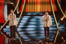 O filipineză şi o spanioloaică, test de folclor românesc la Te cunosc de undeva! „Din tot platoul, tocmai nouă să ni se întâmple asta!”