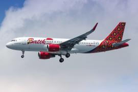 Pilotul şi copilotul unui avion Airbus A320 plin cu 153 de pasageri au adormit la manşă, în timpul zborului, aproape 30 de minute. Anchetă în Indonezia