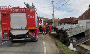 Bistriţa Năsăud: Microbuz implicat într-un accident rutier