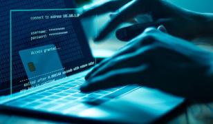 Orbită de dragoste, o sibiancă a rămas fără 500.000 de euro în cont. I-a trimis pe toţi unui "prinţ" nigerian