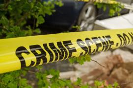 "Mama nu mai mişcă". Femeie ucisă de soţ, chiar în faţa fiicei lor de cinci ani. Micuţa a bătut la uşa vecinilor ca să ceară ajutor, în Italia