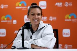 Simona Halep, prima reacţie după meciul cu Badosa: "A fost o zi specială, ştiam că va fi greu". Ce spune despre relaţia cu Mouratoglou