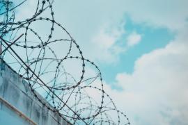 Un pastor chinez a aflat că și-a pierdut identitatea după ce a fost eliberat din închisoare. Bărbatul, închis 7 ani pentru trafic de persoane