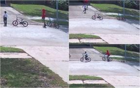 Momentul terifiant în care doi băieţi de 7 şi 12 ani înjunghie o femeie în timp ce se afla în garaj. După atacul cumplit, cei doi se urcă pe biciclete şi pleacă