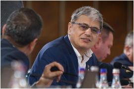 Factura "destul de mare" la energie care i-a dat bătăi de cap ministrului Finanţelor: "Folosesc un bec, un frigider, un televizor"