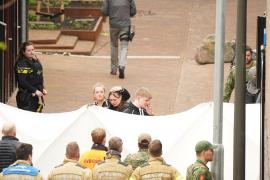 Luare de ostatici într-o cafenea din Olanda. Locuinţele din zonă au fost evacuate