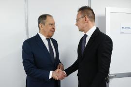 Ministrul de Externe ungar, certat că a luat cina cu Serghei Lavrov: "Să vorbeşti doar cu cei cu care eşti de acord în toate nu este o realizare diplomatică"