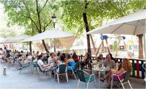 Țara celebră din Europa unde restaurantele vor taxa în plus turiștii care vor să stea la mese puse la umbră
