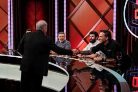 Chef Ștefan Popescu a câștigat amuleta în ediția de ieri Chefi la cuțite, iar Chef Orlando Zaharia a încheiat cu cel mai mare punctaj întrecerile pentru amulete ale sezonului