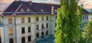 (P) La 100 de ani de la înființare, Colegiul Național "Ion Neculce" marchează o premieră națională pentru învățământul preuniversitar, punând față în față elevii și profesorii cu absolvenții de renume ai liceului