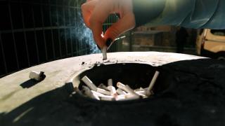 Condiţii stricte pentru fumătorii din Torino. Ce reguli trebuie să respecte chiar şi în aer liber