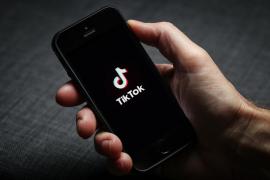 Ţara care a interzis complet TikTok-ul pentru a "proteja sănătatea copiilor"