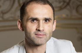 Actorul Andrian Locovei, condamnat la 6 ani de închisoare pentru viol de Judecătoria Oradea. "Actul sexual a fost consimţit"