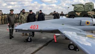 Guvernul a rămas fără bani pentru bugetari şi înzestrarea Armatei