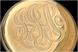 Un ceas placat cu aur, care i-a aparţinut celui mai bogat pasager de pe Titanic, a fost scos la licitaţie. Cât costă