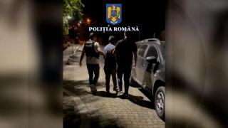 Bărbatul din Olt care şi-a înjunghiat mortal soţia este acuzat că în urmă cu doi ani şi-ar fi violat fata, atunci în vârstă de 13 ani