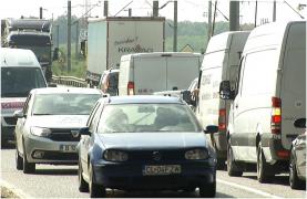 Coloană de mașini de 6 km la intrare în Capitală. La fel de aglomerate sunt și A1 și DN 1, între Azuga şi Buşteni
