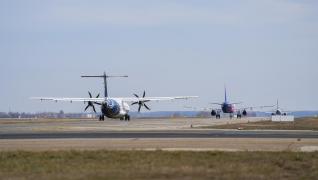 TAROM anunţă reduceri la bilete către 26 de destinaţii turistice. Unde poţi călători cu 180 de euro dus-întors