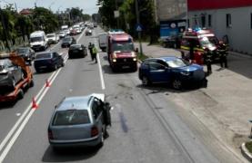 Accident de groază între două maşini, cu patru victime, în Neamţ. Un bărbat este în stop cardio-respirator