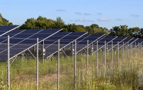 UE renunţă la ancheta de la Parcul Fotovoltaic Rovinari. Firmele chineze s-au retras de la licitaţie