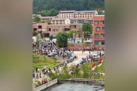 O parte dintre victime au încercat să o oprească pe agresoare