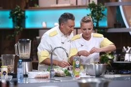 Chefi la cuțite, lider de audiență. Diseară, ritmul de la bancurile de lucru, dat peste cap de o amuletă năucitoare. Mihai Dragomir: ”Proba asta a fost un calvar!”